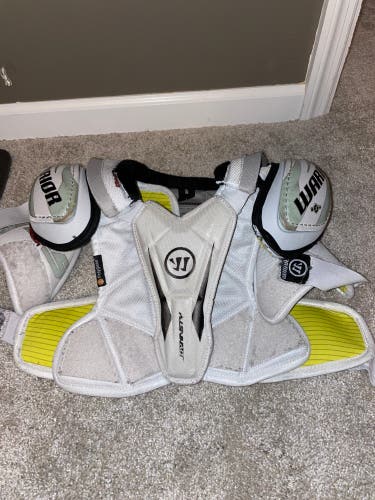 Used Large Warrior Dynasty HD Pro Shoulder Pads