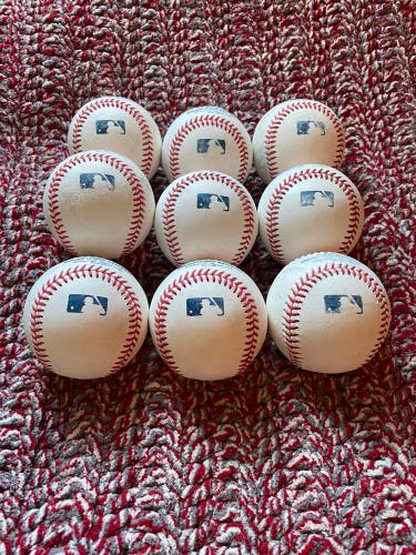( 34 ) Rawlings Baseballs