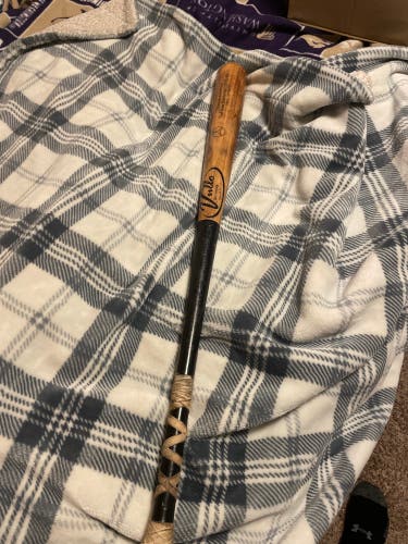Vullo Wood Bat