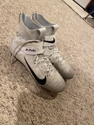 Nike Alpha Menace Elite