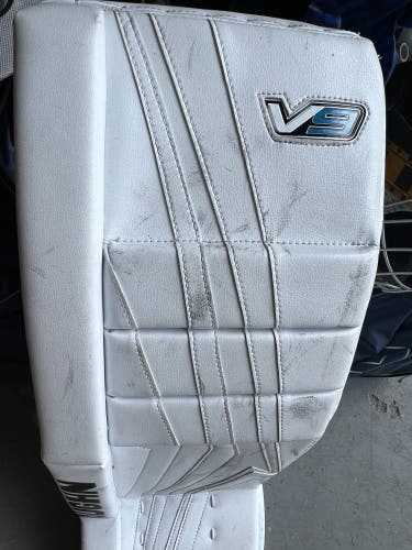 28"+2” Vaughn  Velocity V9 Goalie Leg Pads
