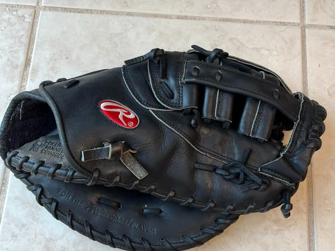 1st Base Glove - Rawlings; Heart of the Hide, MLB quality