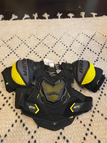 Brand New Bauer Supreme Ultrasonic Pro Stock Shoulder Pads