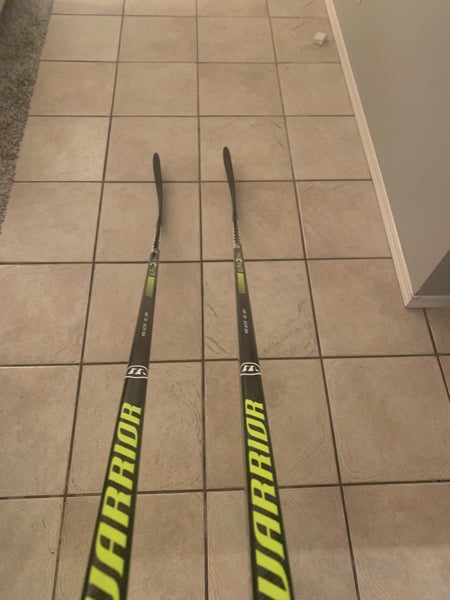 Senior Right Handed W05 Alpha DX Pro Hockey Stick