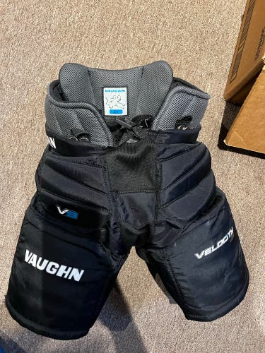 Vaughn Velocity V9 Goalie Pants Junior Large