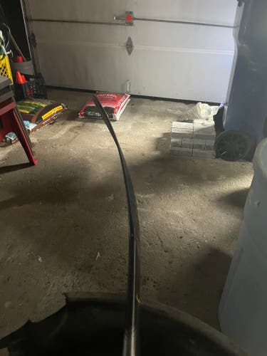 Senior Right Handed P92M Pro Stock Vapor FlyLite Hockey Stick