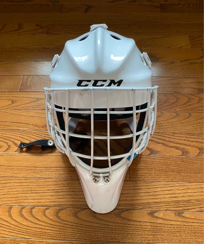 Used CCM 9000 Senior Medium Goalie Mask White