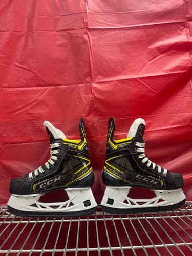 Junior Used CCM Tacks Vector Plus Hockey Skates D&R (Regular) Retail 1.5