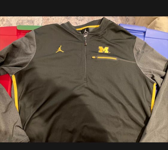 Mens Nike Michigan Wolverines 1/4 Zip Pullover XL