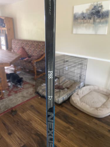 Senior Left Hand P88 Pro Stock Team Nexus Hockey Stick