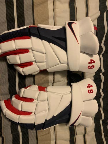 UPenn limited edition '22 gloves
