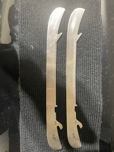 Used Bauer Steel 272 mm LS3