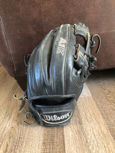 Used Right Hand Throw Wilson Infield A1k Baseball Glove 11.25"