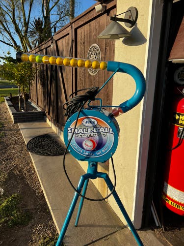 Pitching machine Pitching Machine Pitching Machine