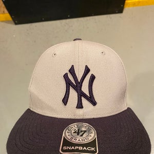 NEW New York Yankees Snapback OSFA
