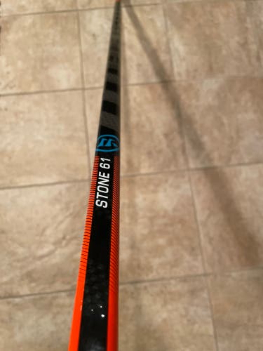Senior Right Handed  Pro Stock Covert QRE10 Hockey Stick