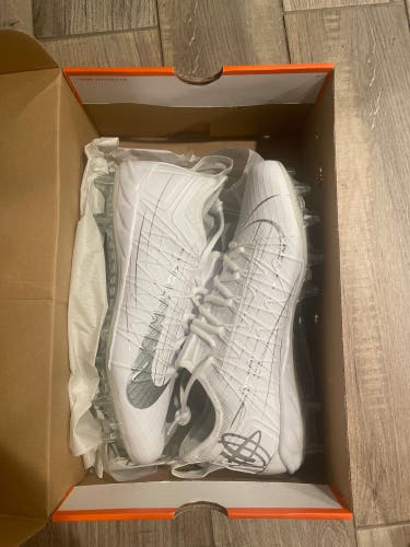 White Adult Size 12 (Women's 13) Low Cut Alpha Huarache 7 Pro