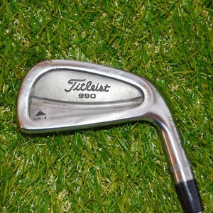 Titleist DCI 990	5 Iron	Right Handed	38"	Steel	Stiff	New Grip