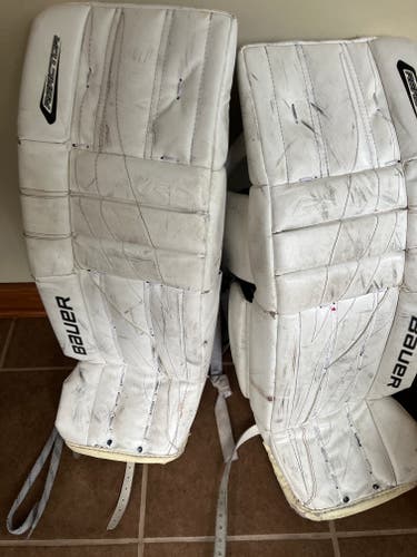 Used 28" Bauer Reactor 2000 Goalie Leg Pads