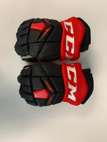 New Team Canada CCM 15" Pro Stock HGTK Gloves