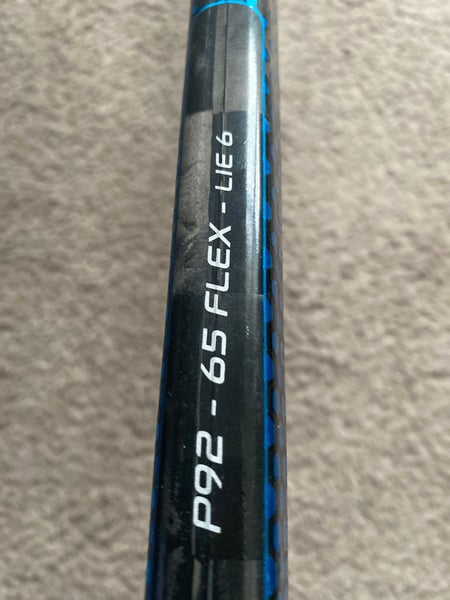 Intermediate Right Handed P92 Nexus Geo Hockey Stick