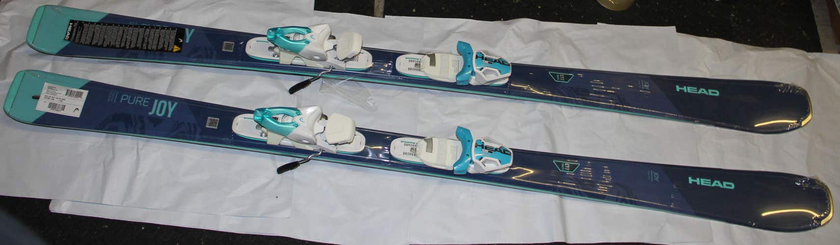 NEW Head Pure Joy Womens Skis + joy 11 GW Bindings adjustable 163m pair 2022 New