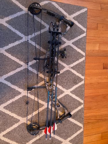 Hoyt Maxxis 35