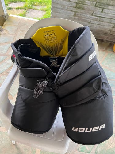 Senior Large Bauer  supreme s27 Hockey Goalie Pants