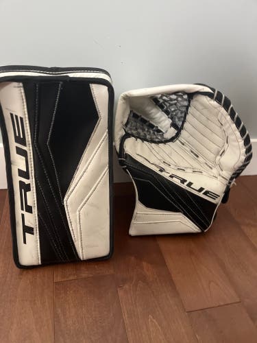 True 12.2 Glove and Blocker set