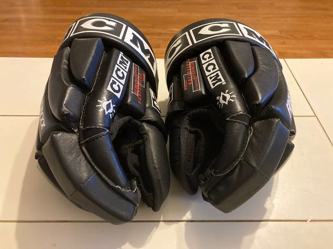 CCM Supra 610 Pro Gloves Black