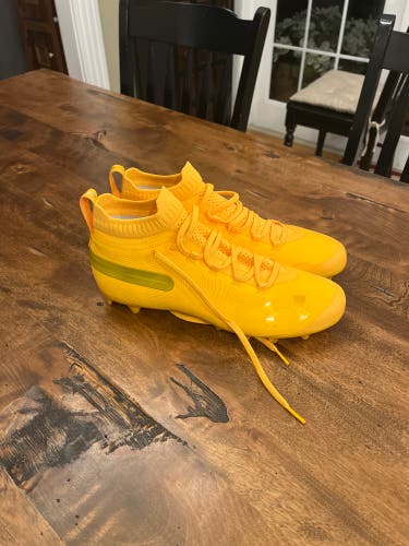 Notre Dame Gold Color Rush Spotlight Cleats