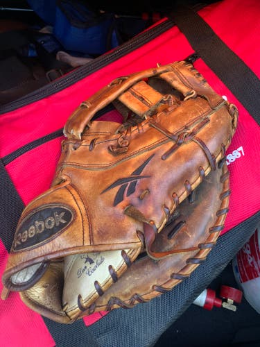 Reebok First Base Mitt 12.5” Kip Leather