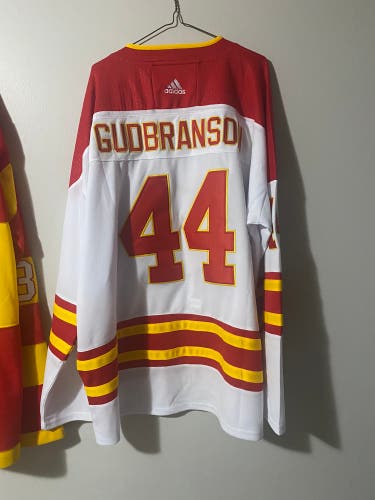 White Used Size 60 Adidas Jersey