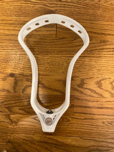 Maverik Kinetik 2.0 Brand New Unstrung