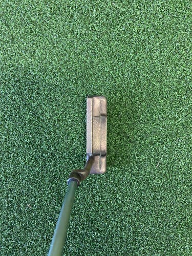 Used Right Handed Anser Putter