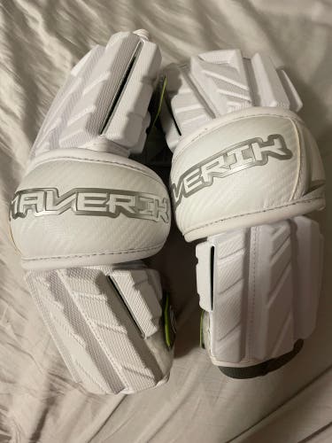 Maverik Max Arm Guards 2022