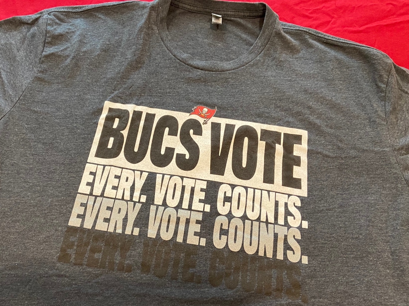 NFL Tampa Bay Buccaneers Team Issued / Used Player Engagement "VOTE" XXL T-Shirt * RARE