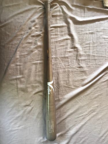 Used Victus X50 Wood Bat (-3) 30 oz 33" Hard Gloss Maple