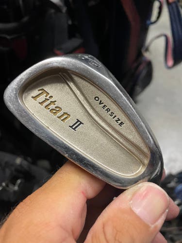 Pitching Wedge Titan 2 in right Handed, graphite shaft