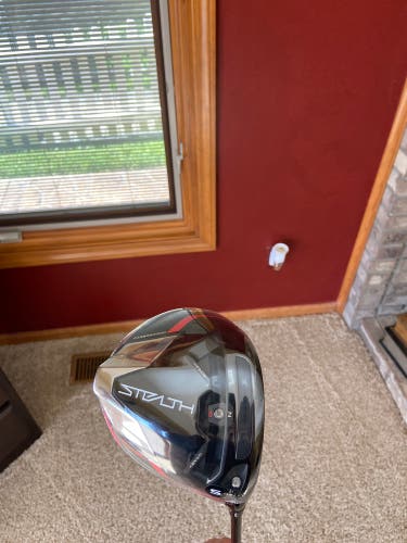 Men's Right Handed Stiff Flex 9 Loft Stealth Plus Driver