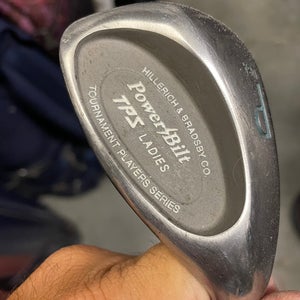 Woman’s Pitching Wedge Powerbilt in right Handed