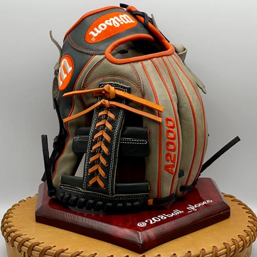 Wilson A2000 CC1 11.75" Carlos Correa Game Spec Model