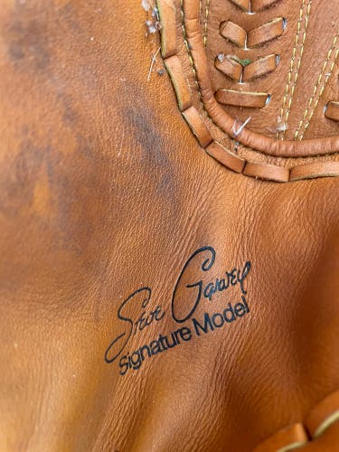 Louisville slugger 1st baseman mitt