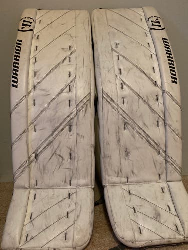 35" Warrior  Ritual G4 Goalie Leg Pads