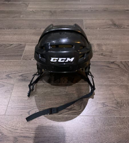 Used Medium CCM Pro Stock Vector V08 Helmet