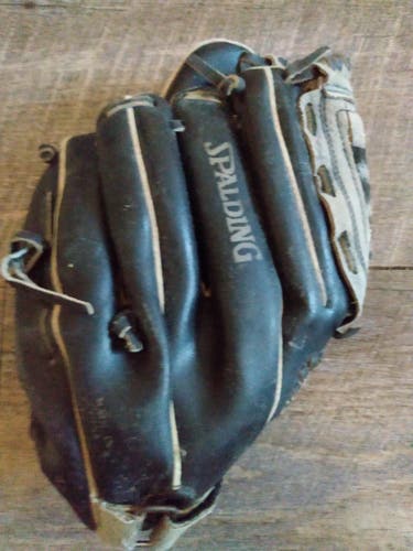 Used Spalding Right Hand Throw Baseball Glove 11"
