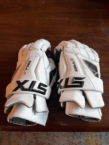 STX 13" Cell IV Gloves