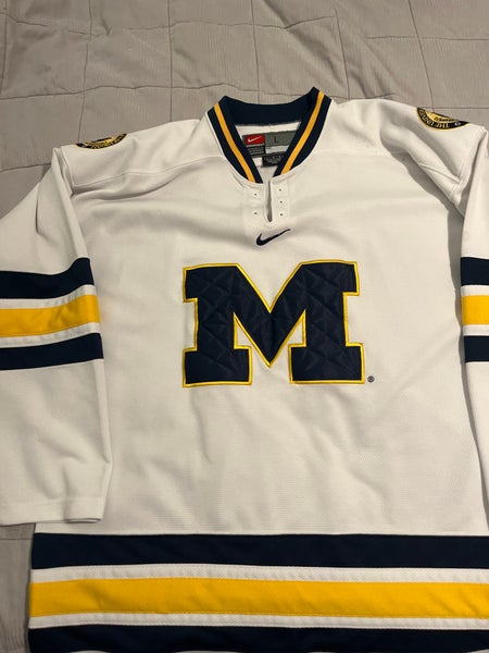 University of Michigan (Nike Brand) Mens Hockey Jersey