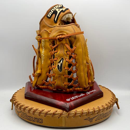 Mizuno 12.75" Global Elite Ichiro Style Trap Web Baseball Glove