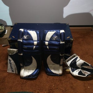 Used 31" Vaughn 7070 Intermediate Regular Goalie Full Set